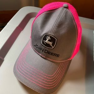 Women’s John Deere hat